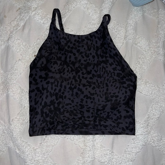 Workout tops (aerie & old navy) - Picture 4 of 4